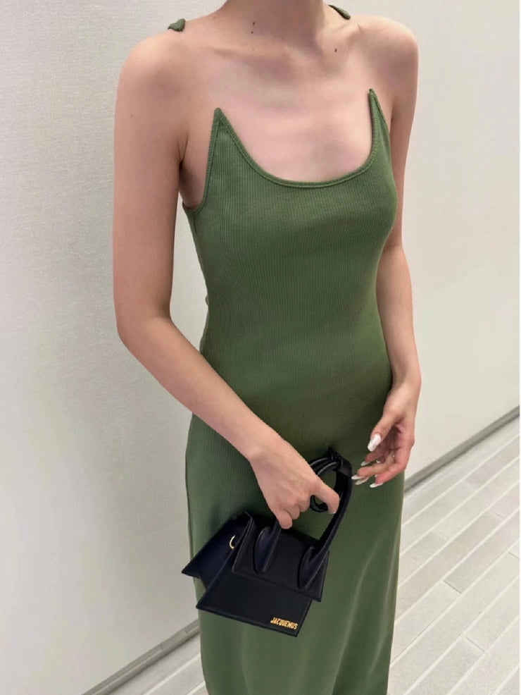 Invisible suspender dress, sexy and high-end, slim fit long skirt