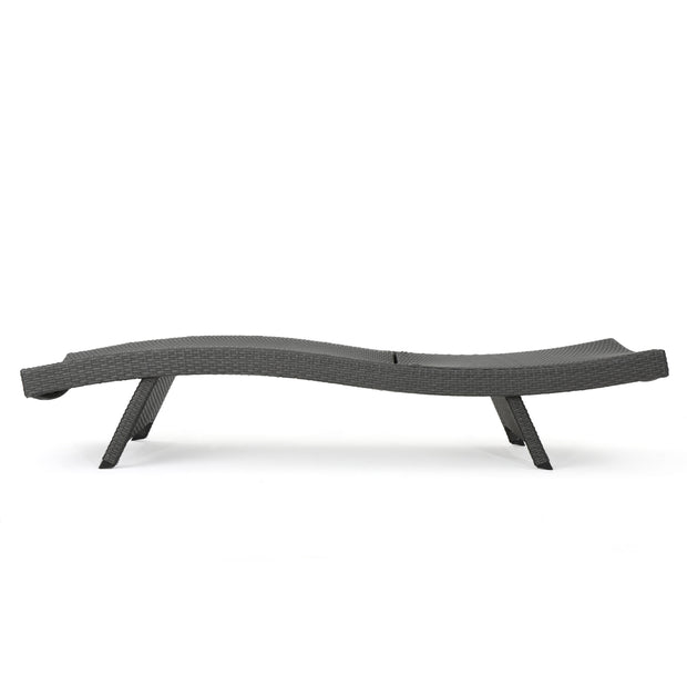 SALEM PE WICKER CHAISE LOUNGE