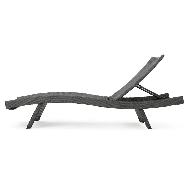 SALEM PE WICKER CHAISE LOUNGE