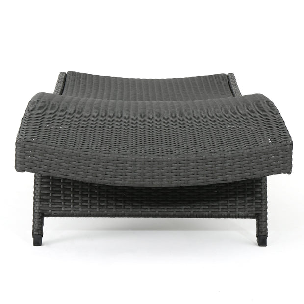 SALEM PE WICKER CHAISE LOUNGE